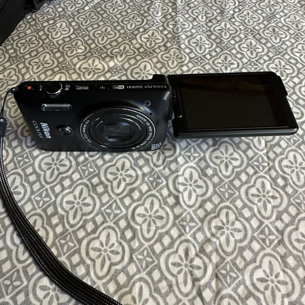 bevintage™ 🍇 ₊˚💜 Nikon COOLPIX S6900 16.0MP Digital Camera (Black) with 12x Zoom and Wi-Fi 🍥 🎀📷