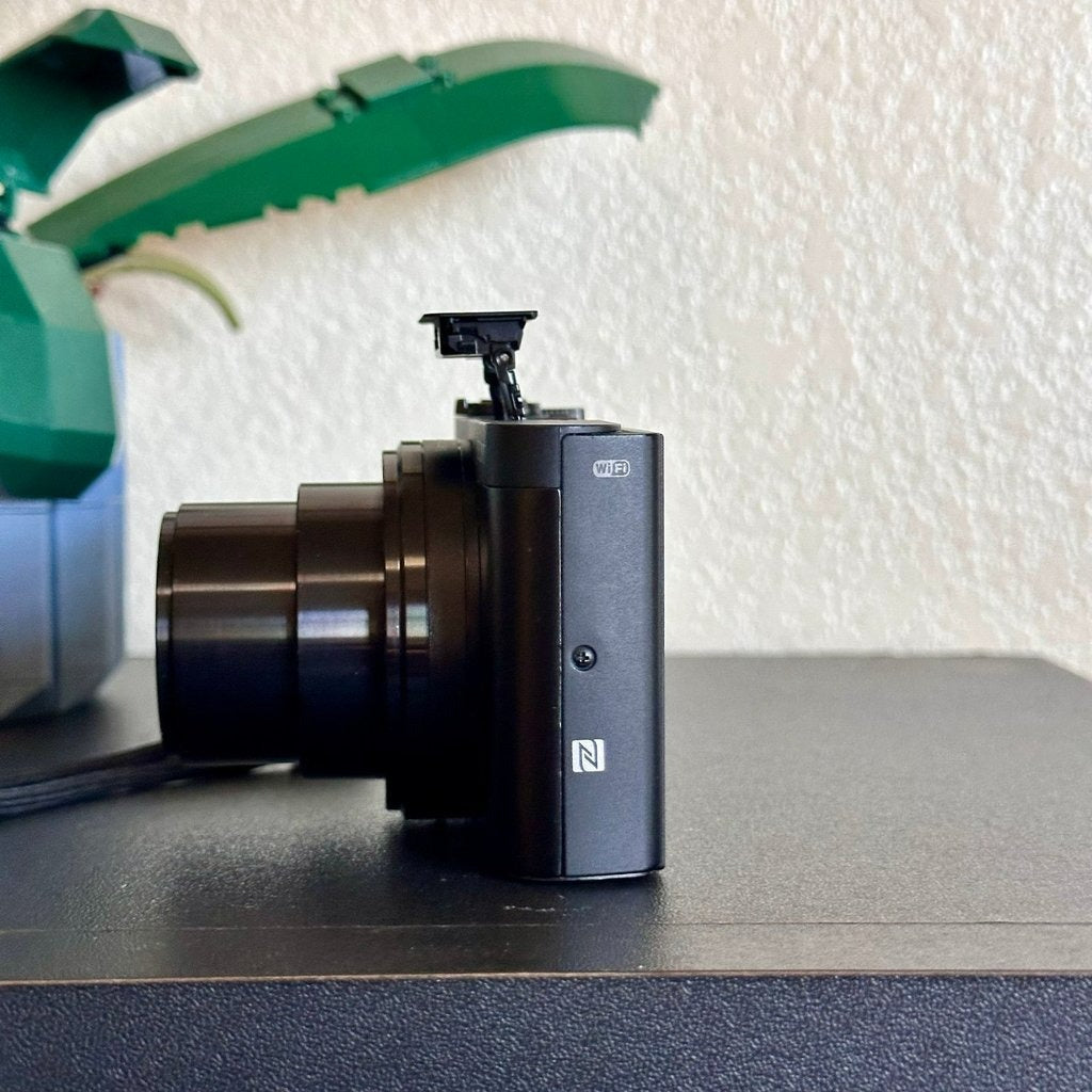 bevintage™ 🍇 🎀 Sony Cyber-shot DSC-WX500 Digital Camera (Black) - Compact 18.2MP with 30X Optical Zoom 📷