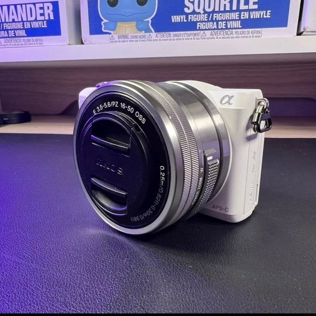 bevintage™ 🍇 ₊˚💜 Sony Alpha a5000 Mirrorless Digital Camera (White) with 16-50mm Lens 🍥 🎀📷