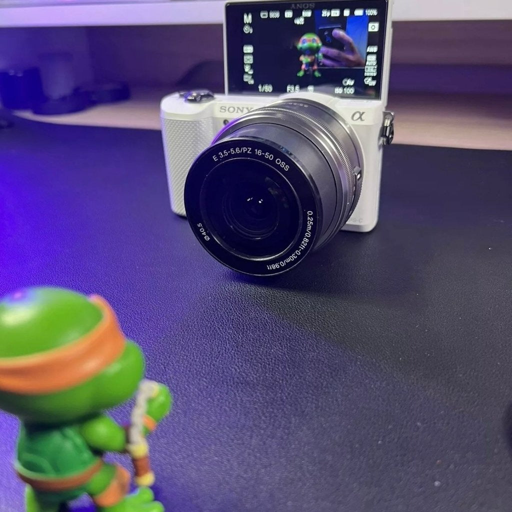 bevintage™ 🍇 ₊˚💜 Sony Alpha a5000 Mirrorless Digital Camera (White) with 16-50mm Lens 🍥 🎀📷