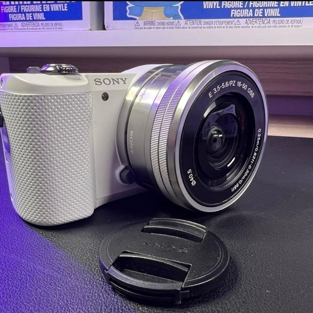 bevintage™ 🍇 ₊˚💜 Sony Alpha a5000 Mirrorless Digital Camera (White) with 16-50mm Lens 🍥 🎀📷