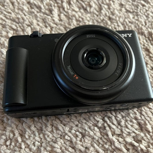 bevintage™ 🍇 ₊˚💜 Sony ZV-1F Digital Camera - Compact Vlogging Camera 🍥 🎀📷