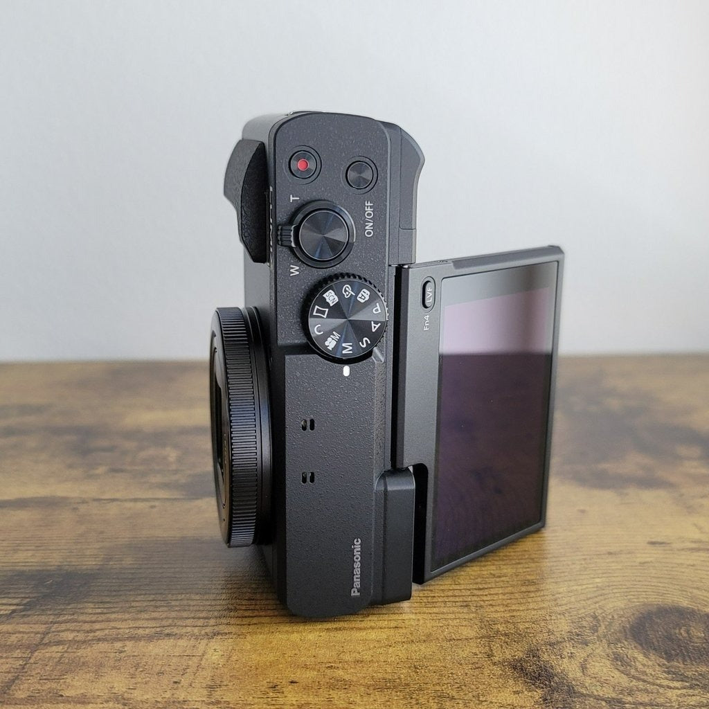 bevintage™ 🍇 🎀 Panasonic LUMIX DC-ZS70 20.3 Megapixel Digital Camera (Complete Open Box) 📷