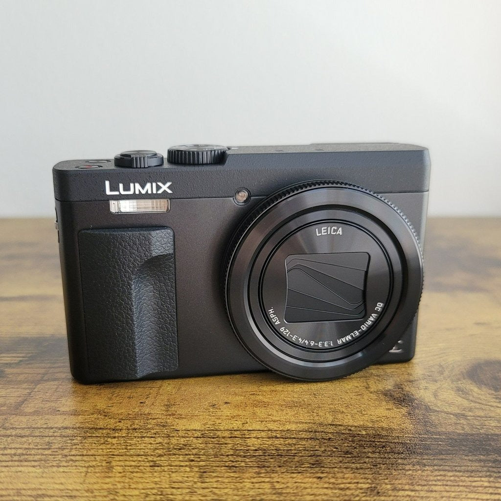 bevintage™ 🍇 🎀 Panasonic LUMIX DC-ZS70 20.3 Megapixel Digital Camera (Complete Open Box) 📷