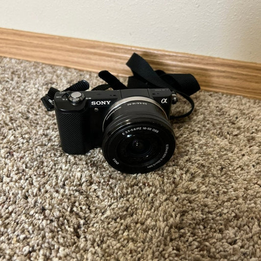 bevintage™ Used Sony A5000 Mirrorless Camera | 20.1MP 🍇📷
