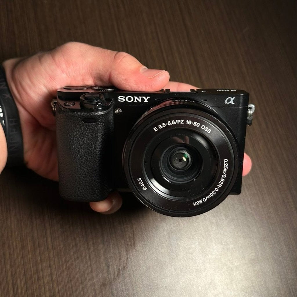 bevintage™ Used 🍇₊˚💜 Sony Alpha a6000 Mirrorless Camera with 16-50mm Retractable Lens 🍥🎀📷