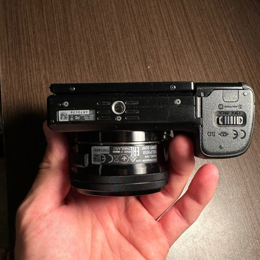 bevintage™ Used 🍇₊˚💜 Sony Alpha a6000 Mirrorless Camera with 16-50mm Retractable Lens 🍥🎀📷